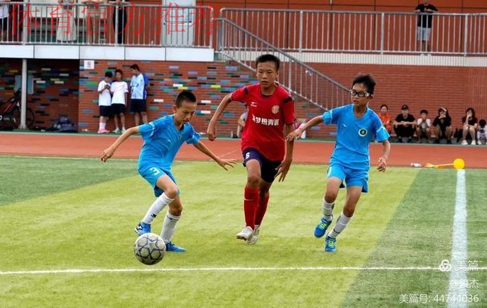 传递足球梦想 五超联赛进校园活动走进滨州实验学校 传递足球梦想 五超联赛进校园活动走进滨州实验学校